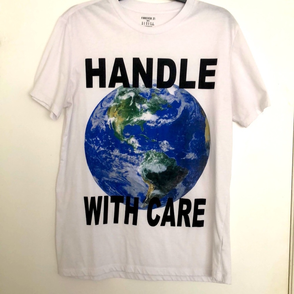 Forever 21 Earth 🌎 Handle with Care white M tee shirt